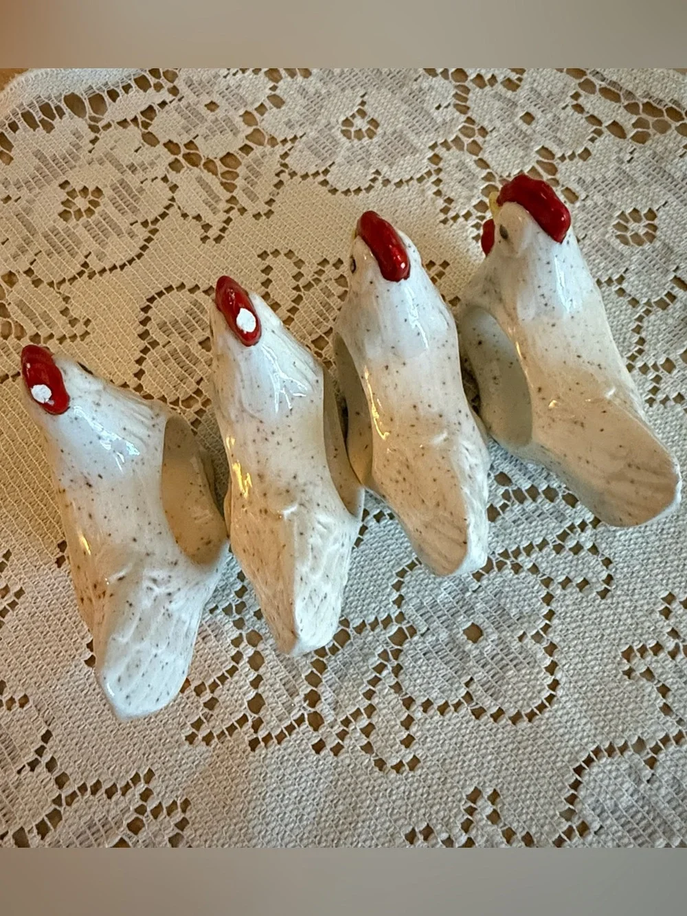 Vintage Set of 4 Speckled Ceramic Rooster Napkin Ring Holders